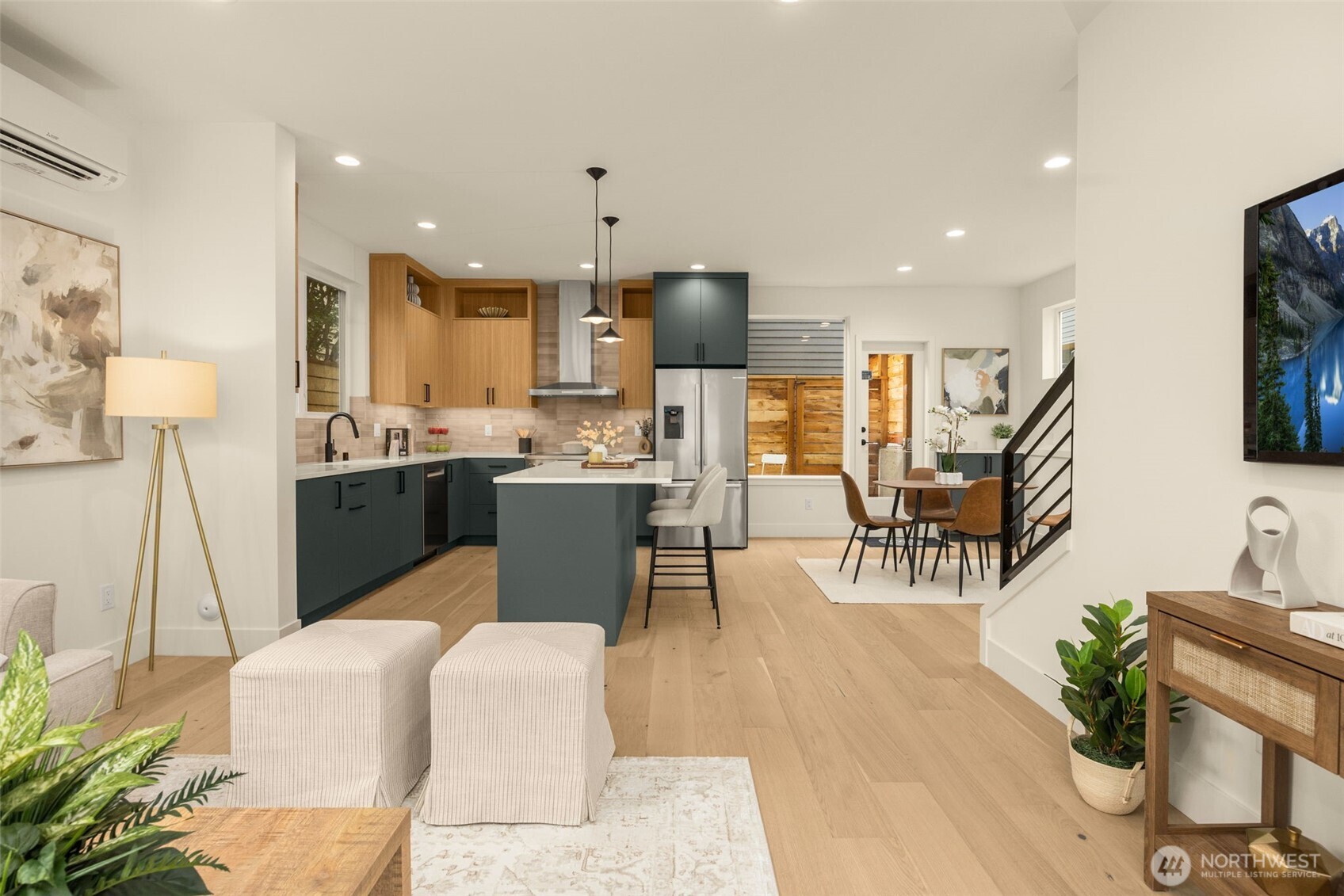 5204 Sand Point Way NE, Seattle, WA 98105