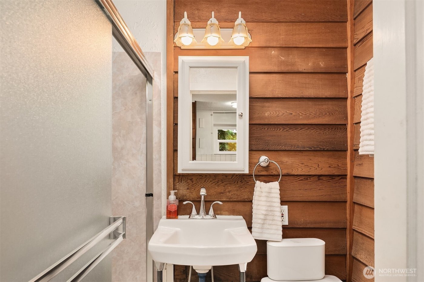 18023 62nd Avenue NE, Kenmore, WA 98028