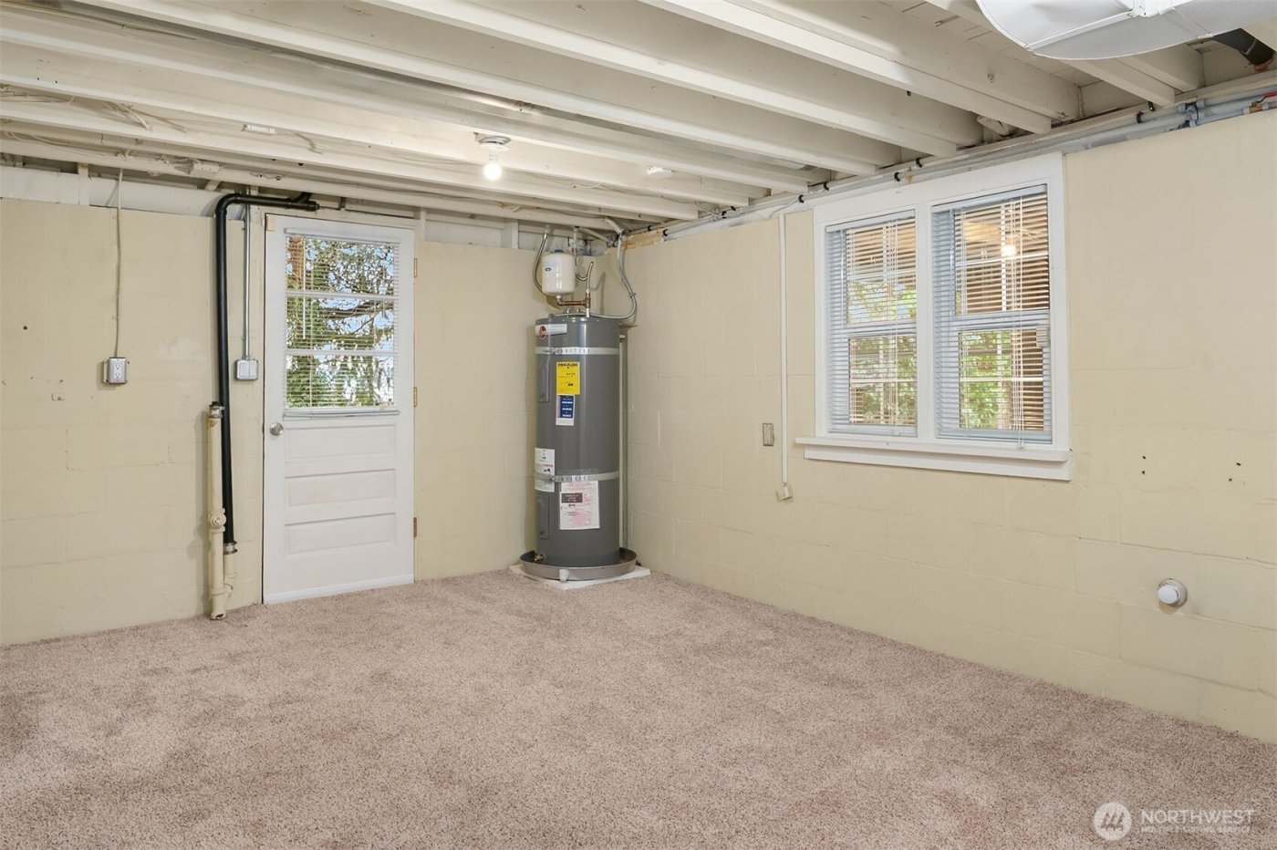 18023 62nd Avenue NE, Kenmore, WA 98028