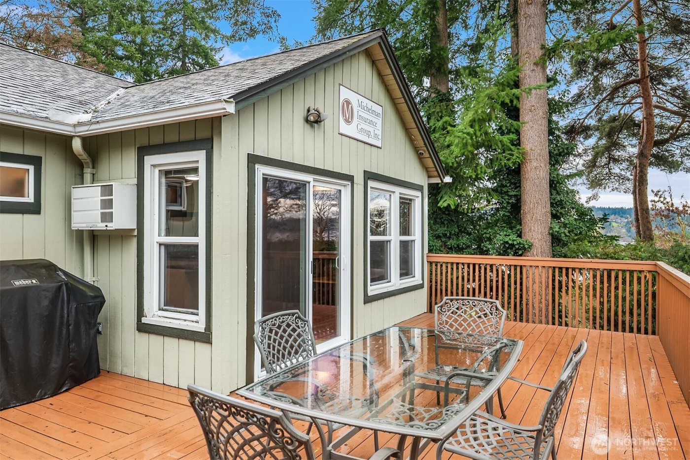 18023 62nd Avenue NE, Kenmore, WA 98028