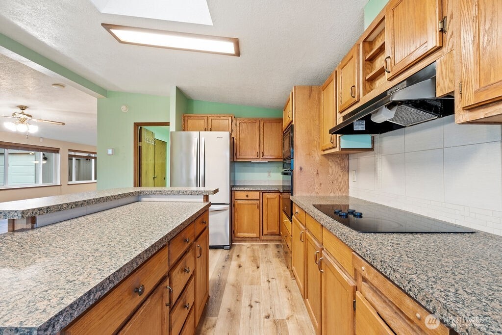 1402 22nd Street NE #546, Auburn, WA 98002