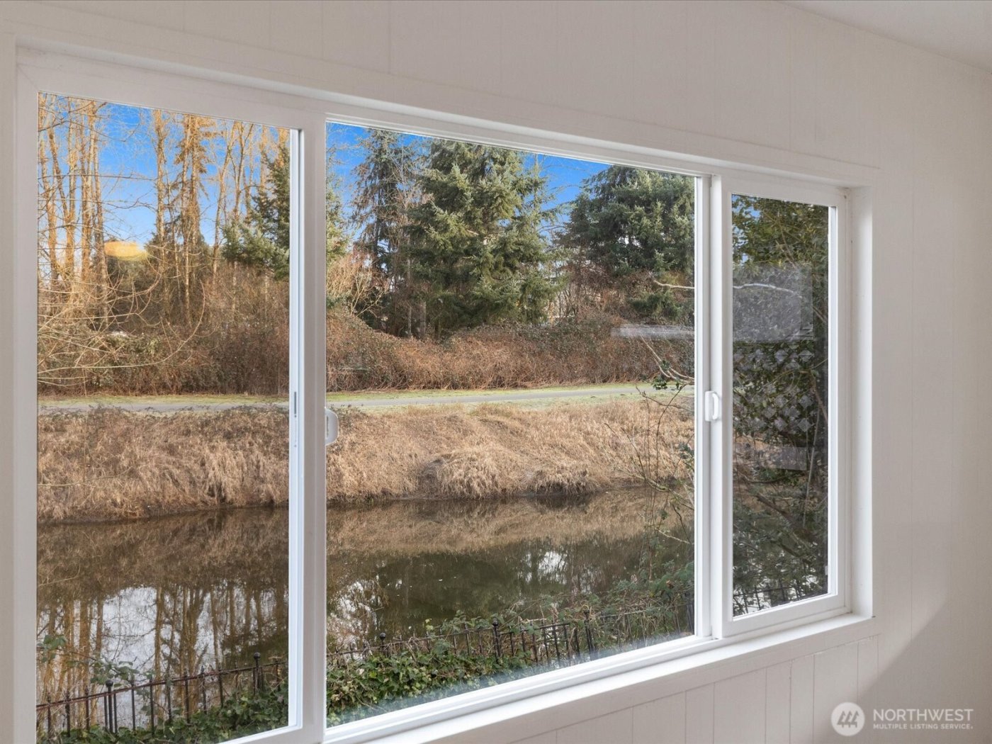11510 E Riverside Drive #26, Bothell, WA 98011
