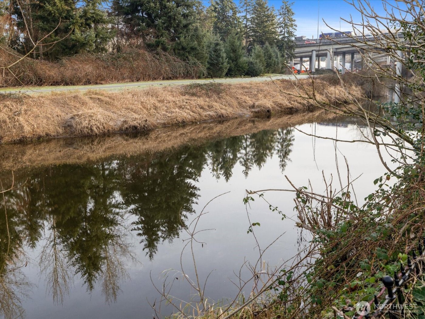 11510 E Riverside Drive #26, Bothell, WA 98011