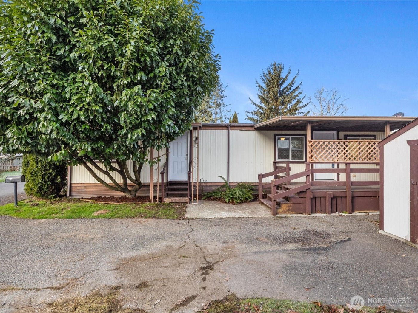 11510 E Riverside Drive #26, Bothell, WA 98011