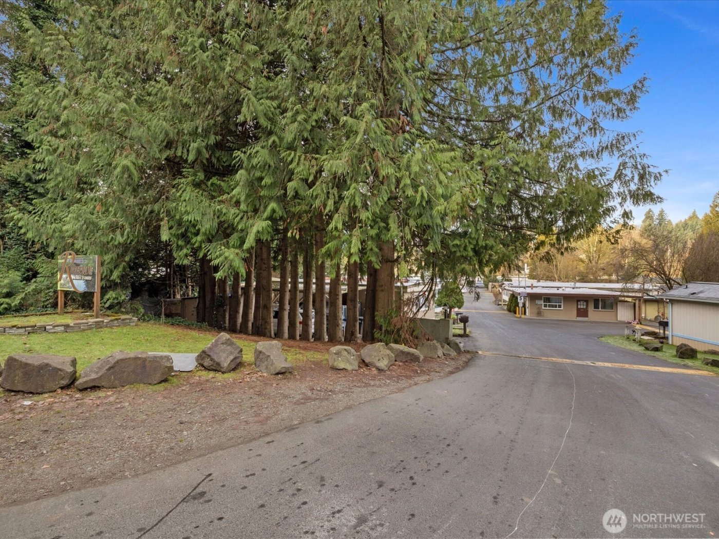 11510 E Riverside Drive #26, Bothell, WA 98011