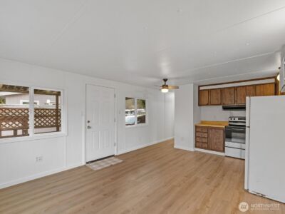 11510 E Riverside Drive #26, Bothell, WA 98011 - Photo 5
