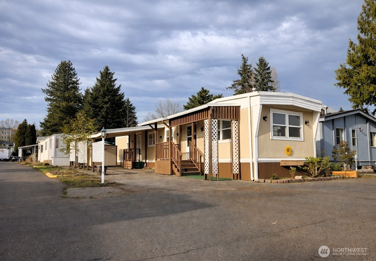 24222 54th Avenue W #57, Mountlake Terrace, WA 98043