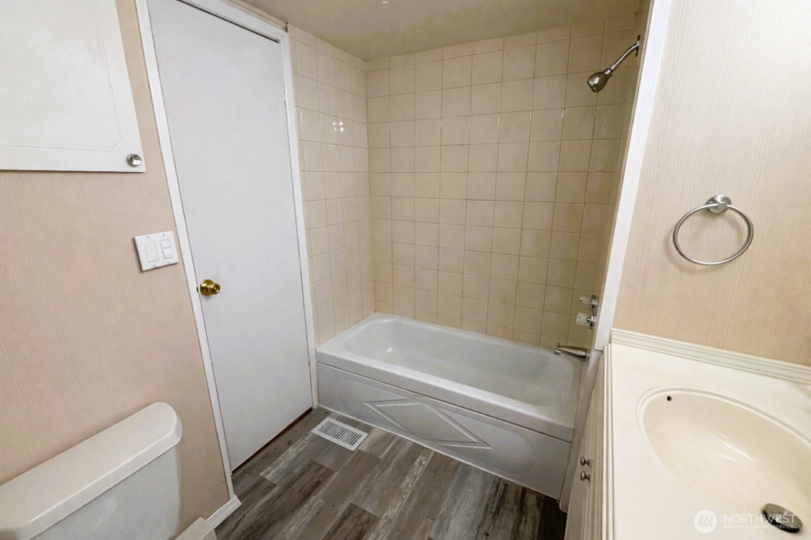 24222 54th Avenue W #57, Mountlake Terrace, WA 98043