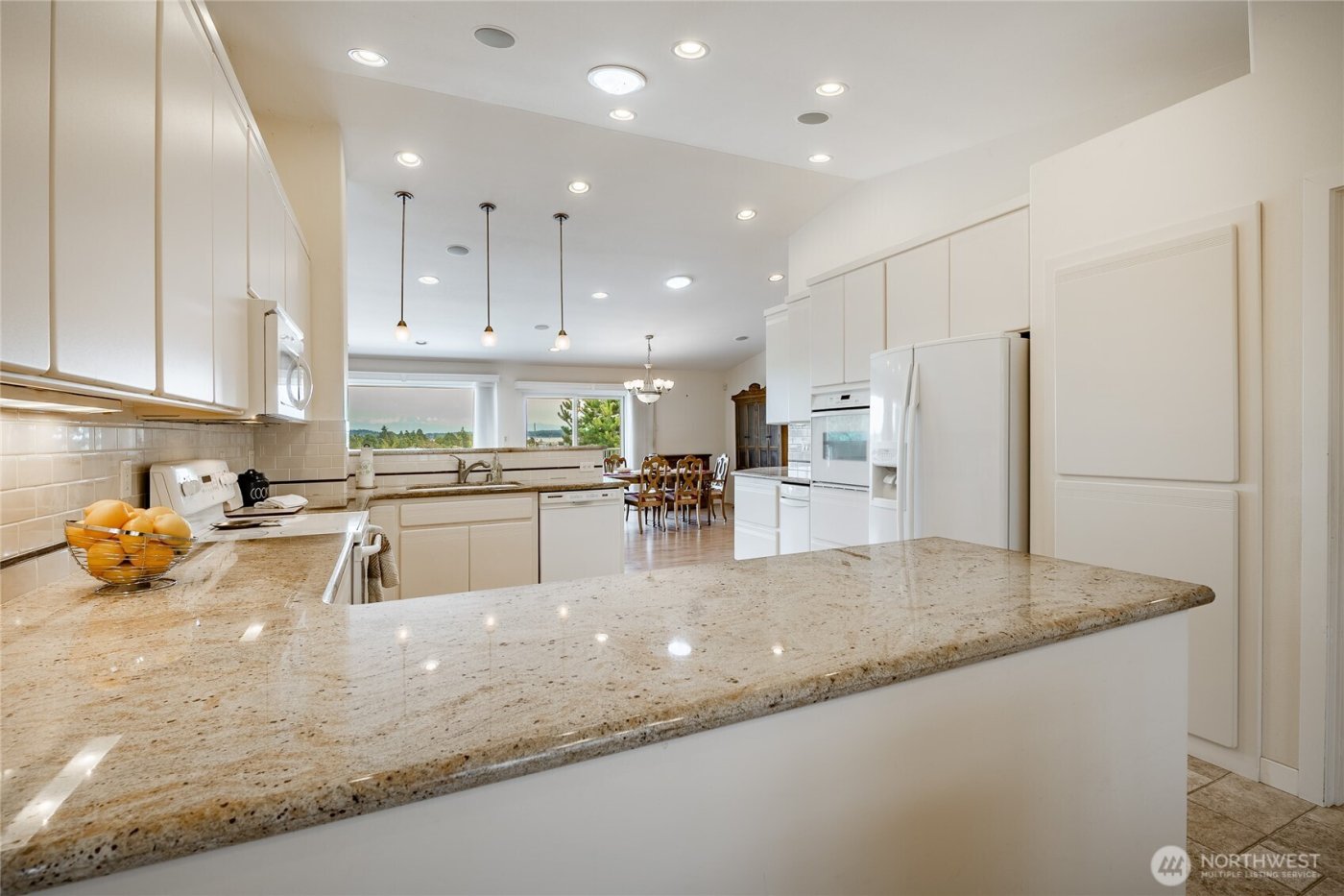 8118 Comox Road , Blaine, WA 98230