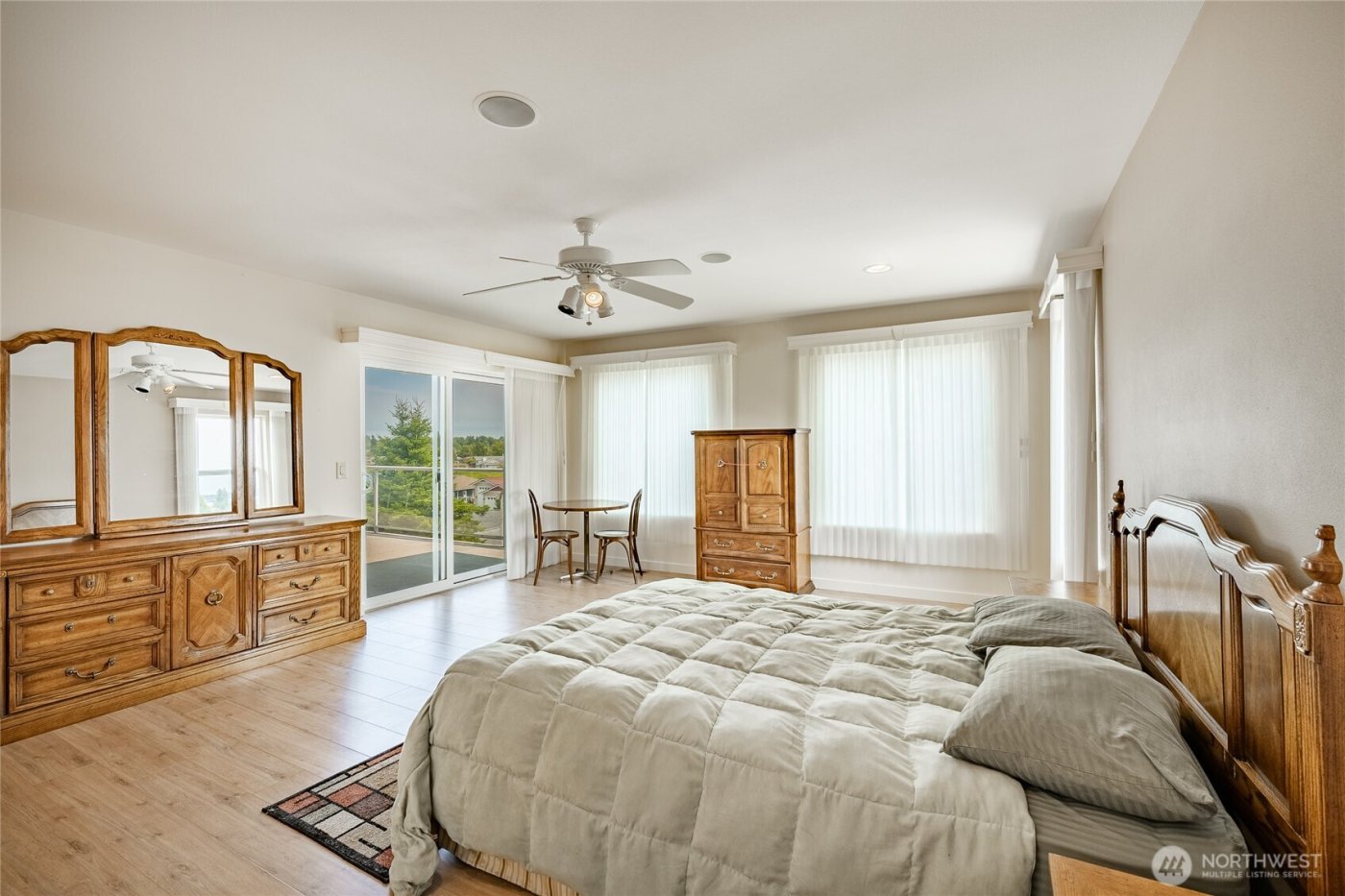 8118 Comox Road , Blaine, WA 98230