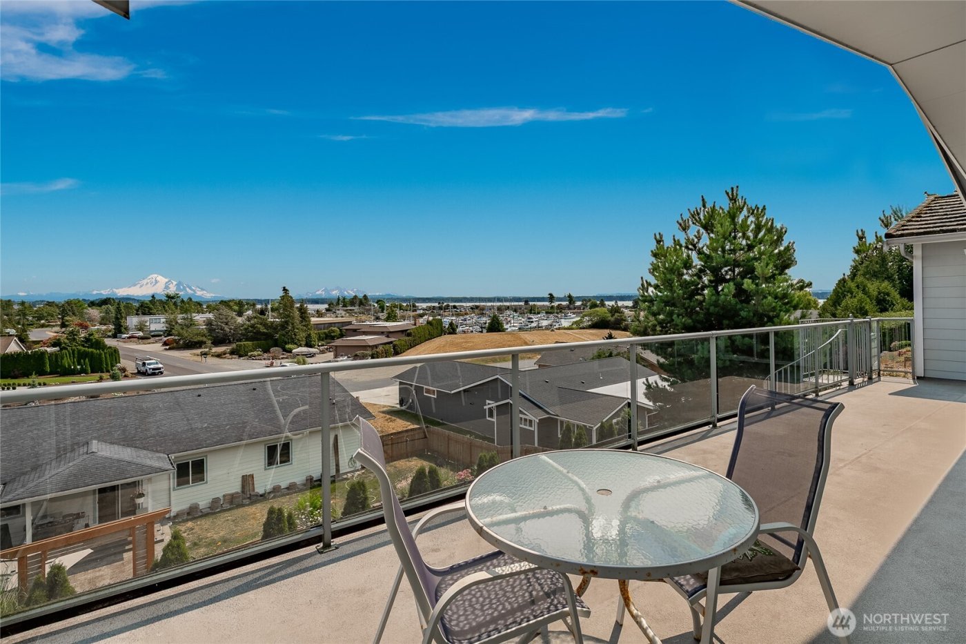 8118 Comox Road , Blaine, WA 98230