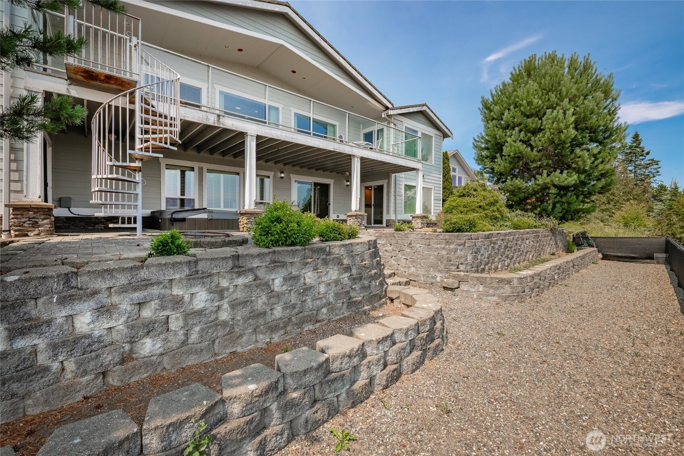 8118 Comox Road , Blaine, WA 98230