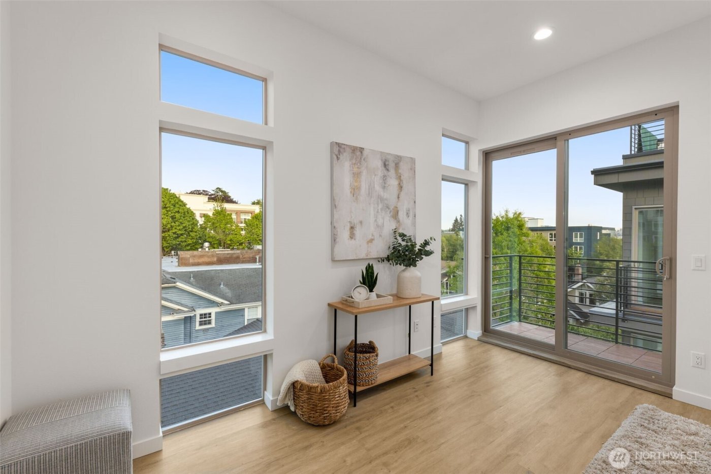 1203 D N Allen Place , Seattle, WA 98103