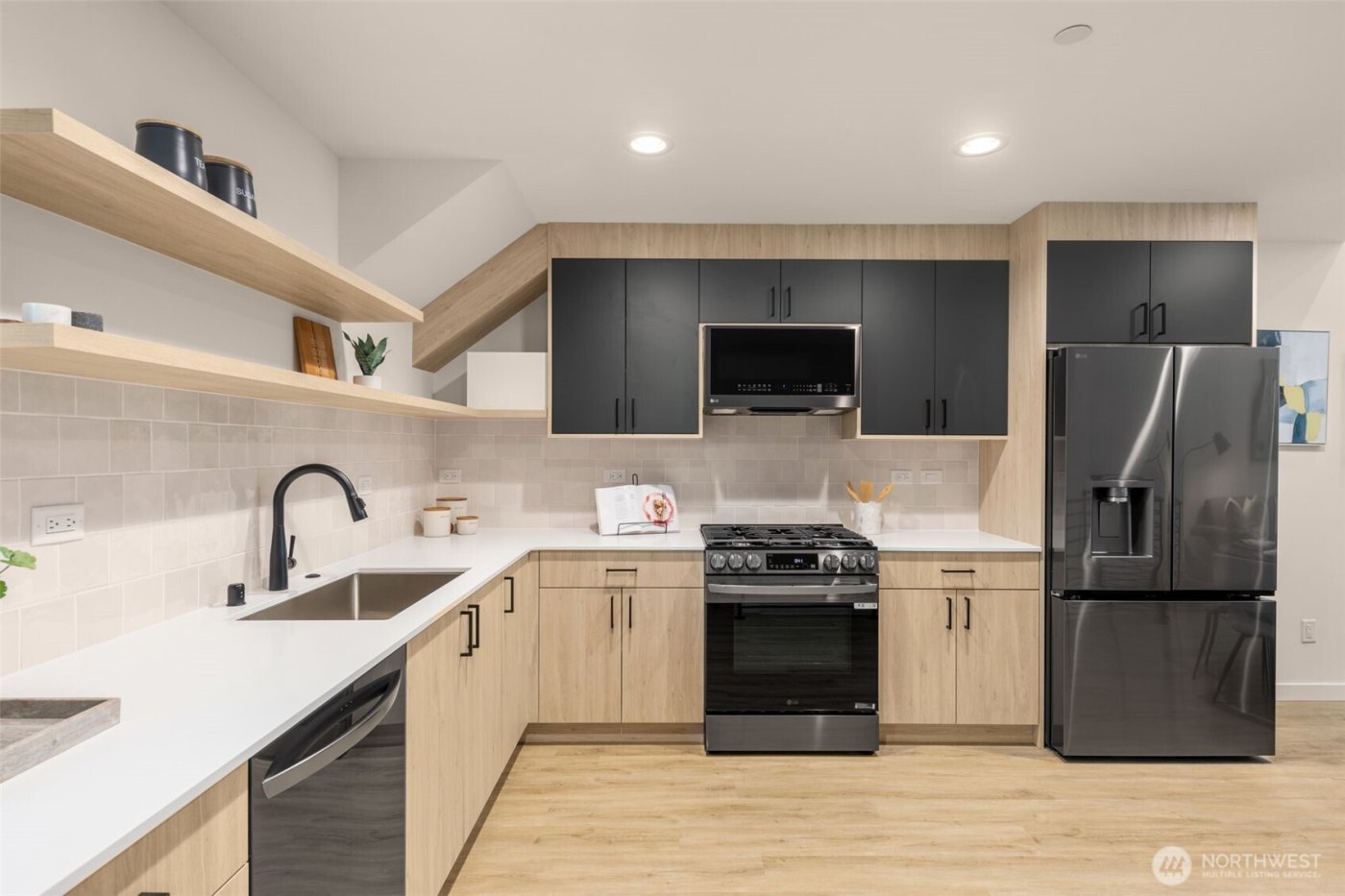 4416 Midvale Avenue N, Seattle, WA 98103