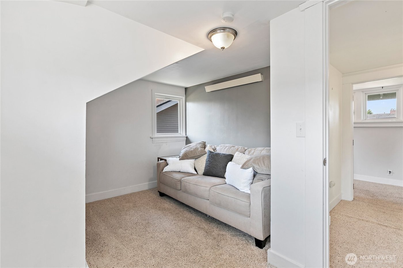 4519 N Gove Street , Tacoma, WA 98407