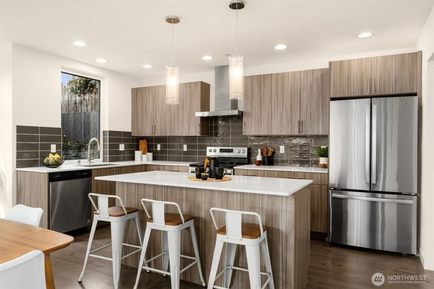 6012 S 127th Lane , Seattle, WA 98178-5183