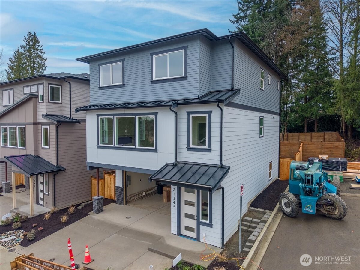 5908 212th Place SW #Lot 3, Mountlake Terrace, WA 98043