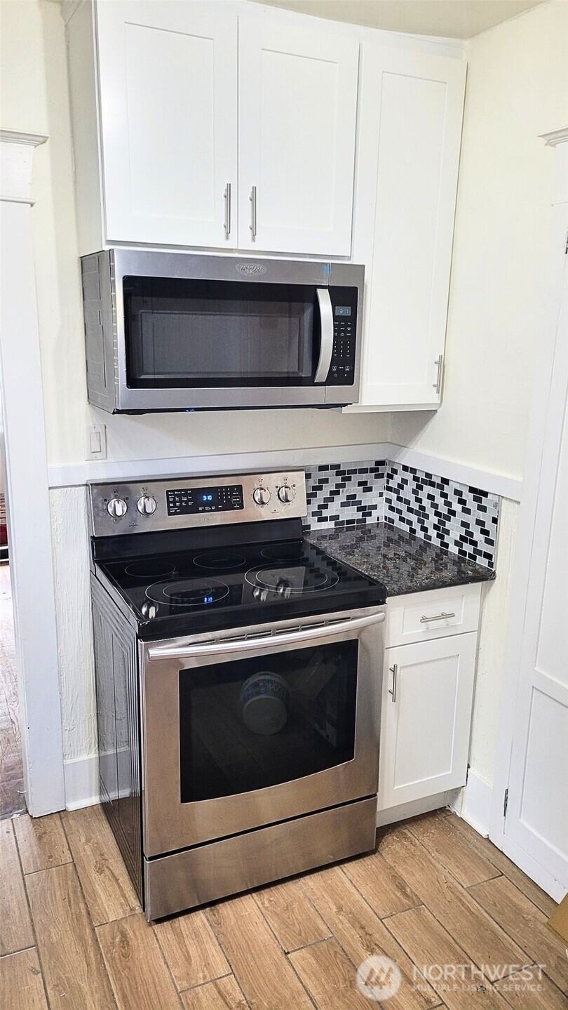 4833 S D Street , Tacoma, WA 98408