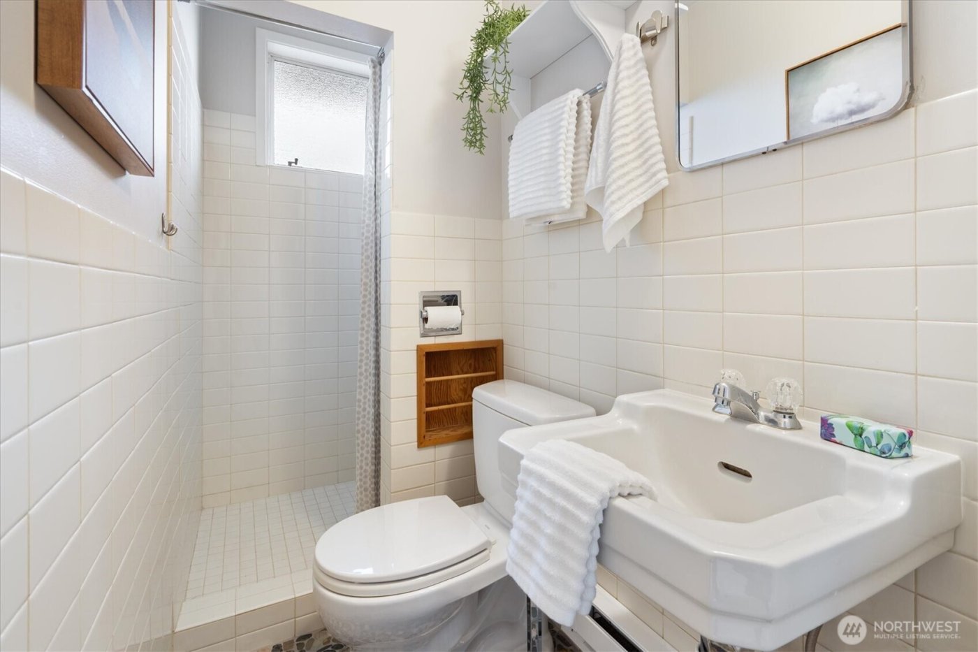 12239 11th Avenue NW, Seattle, WA 98177-4313