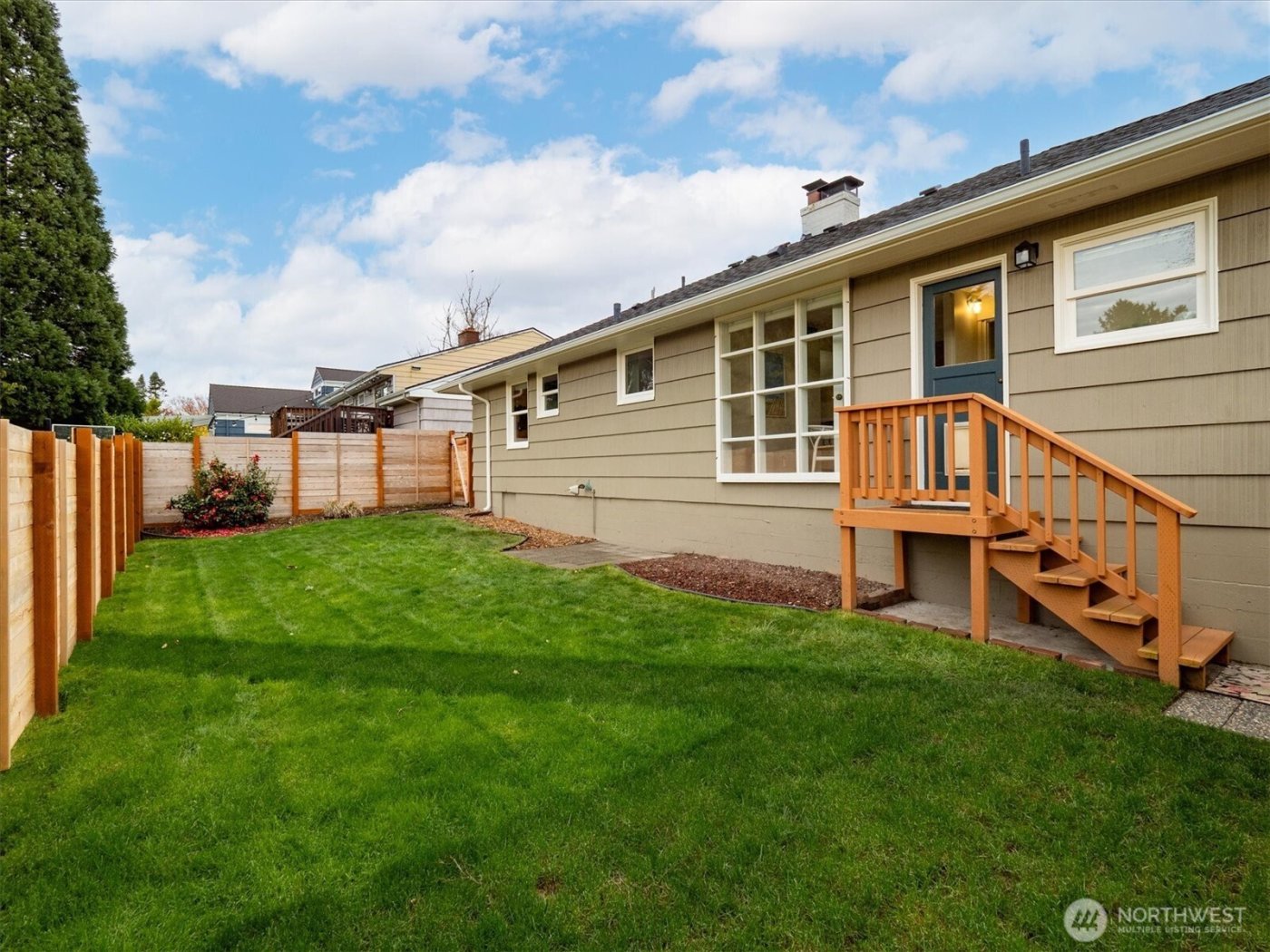 12239 11th Avenue NW, Seattle, WA 98177-4313