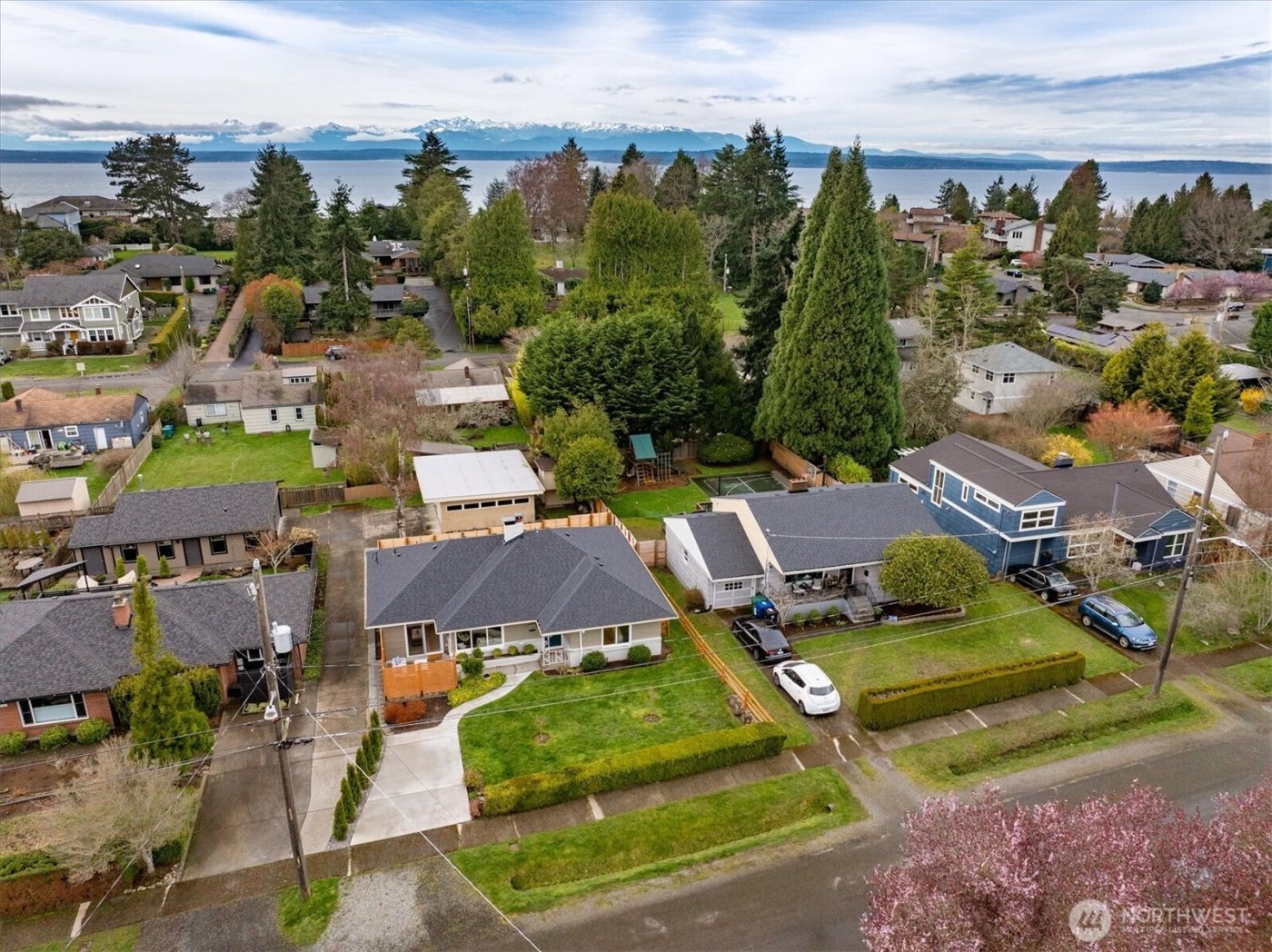 12239 11th Avenue NW, Seattle, WA 98177-4313