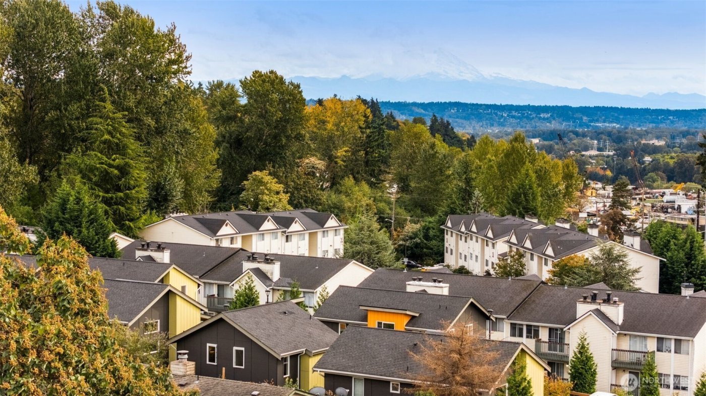 6012 S 127th Lane , Seattle, WA 98178-5183