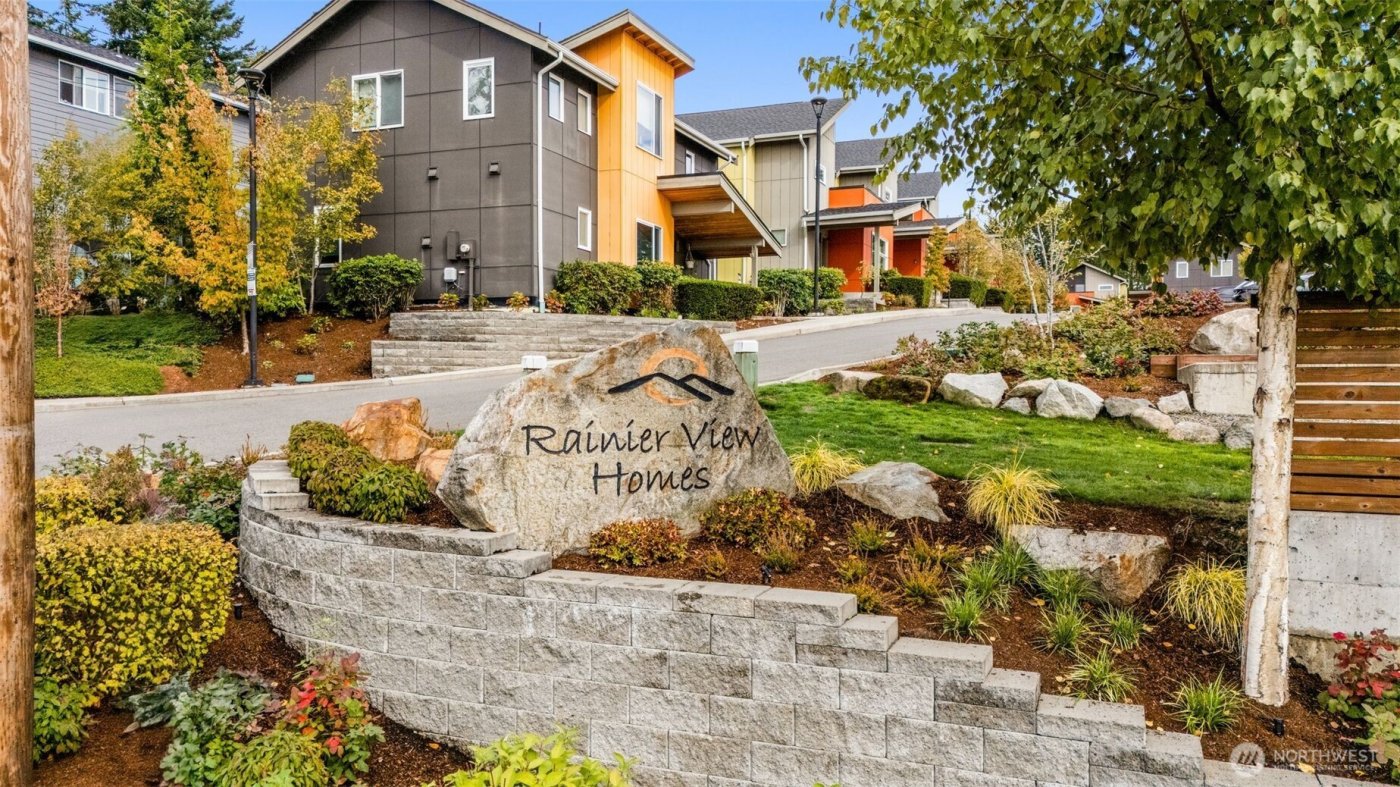 6012 S 127th Lane , Seattle, WA 98178-5183