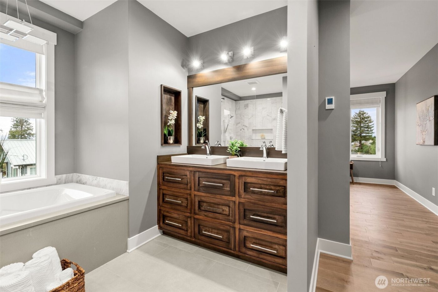 11642 Roseberg Ave S, Burien, WA 98168