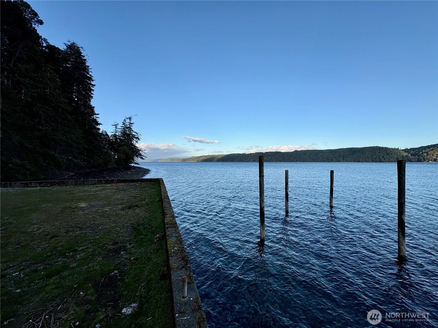 1 N US Highway 101 , Hoodsport, WA 98548