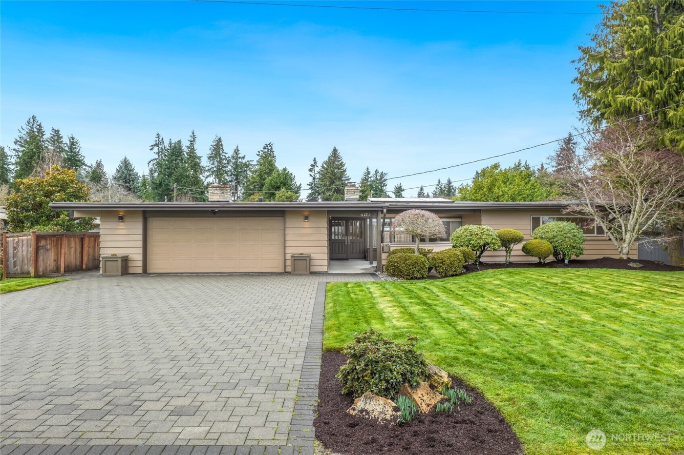 4123 94th Avenue SE, Mercer Island, WA 98040