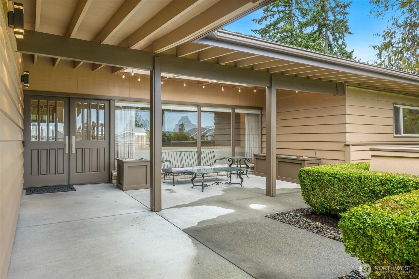 4123 94th Avenue SE, Mercer Island, WA 98040