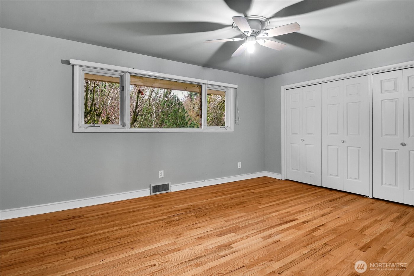 921 Sunset Way , Bellevue, WA 98004