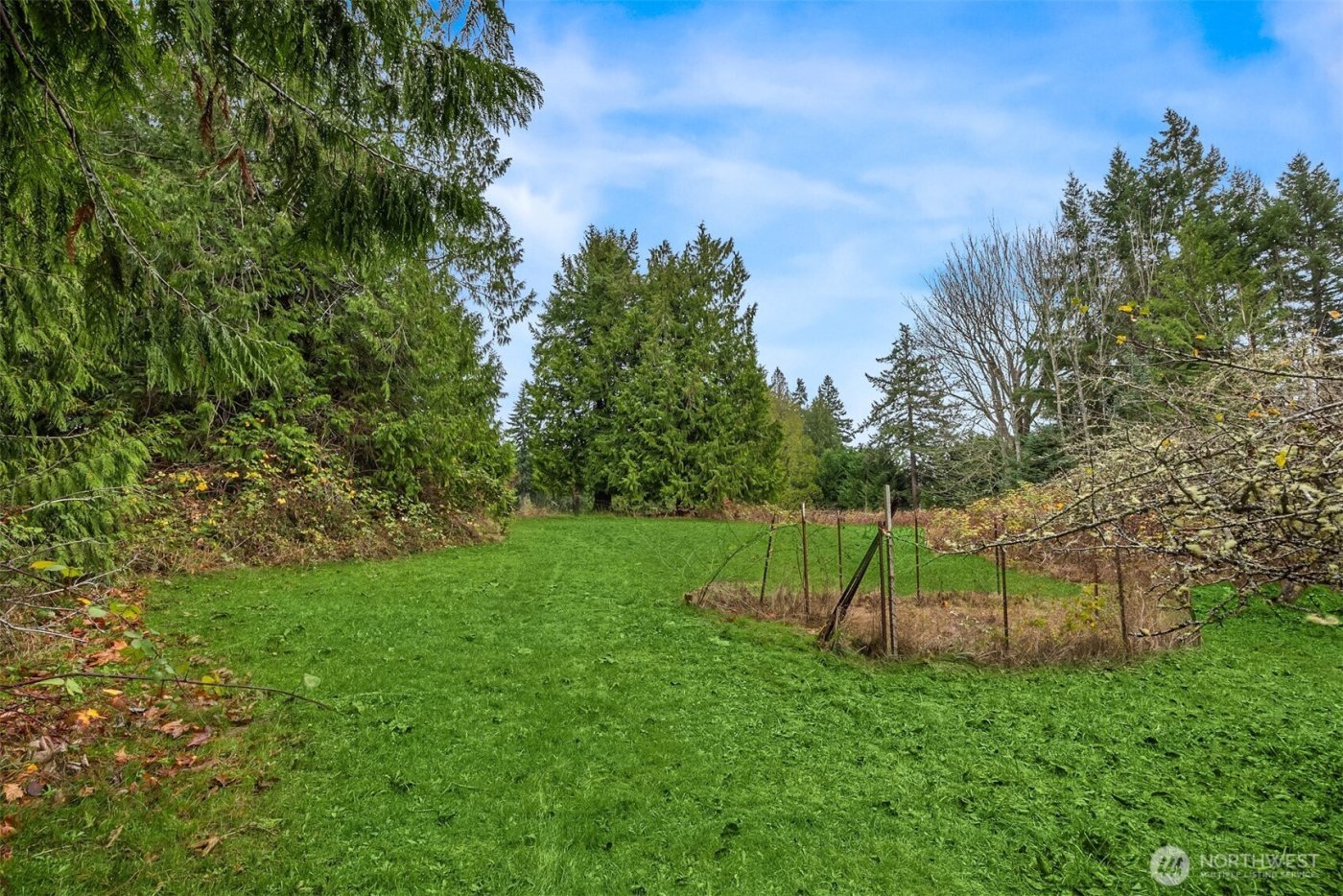 34031 Bonnieview Lane NE, Kingston, WA 98346