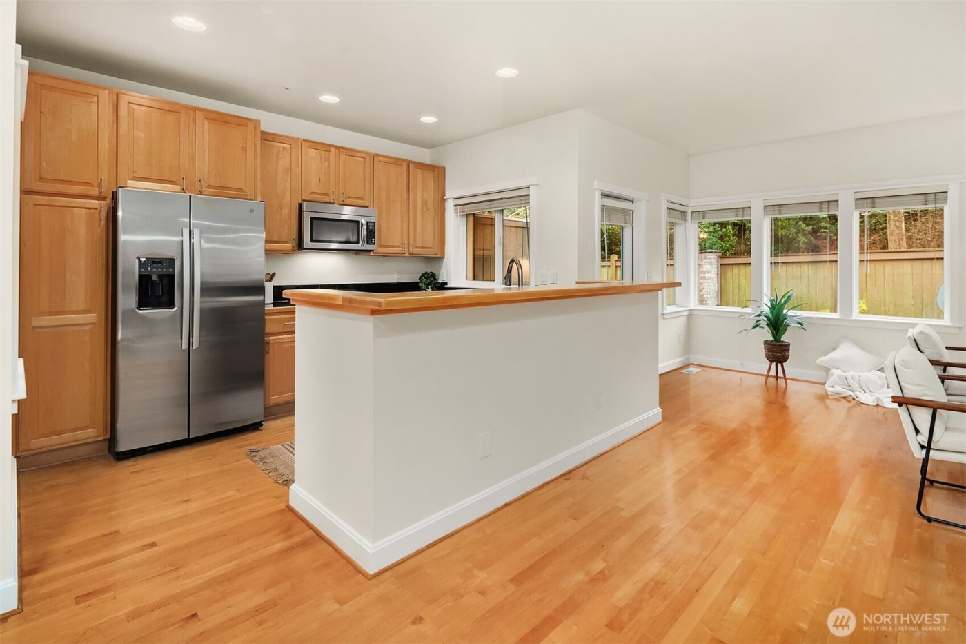 10007 NE 37th Court , Kirkland, WA 98033
