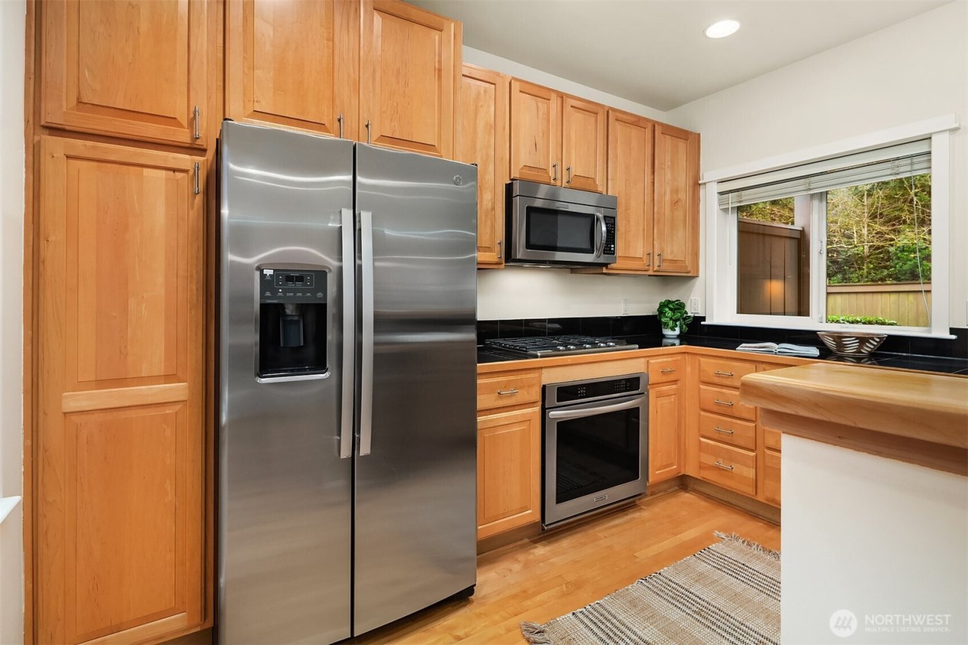 10007 NE 37th Court , Kirkland, WA 98033