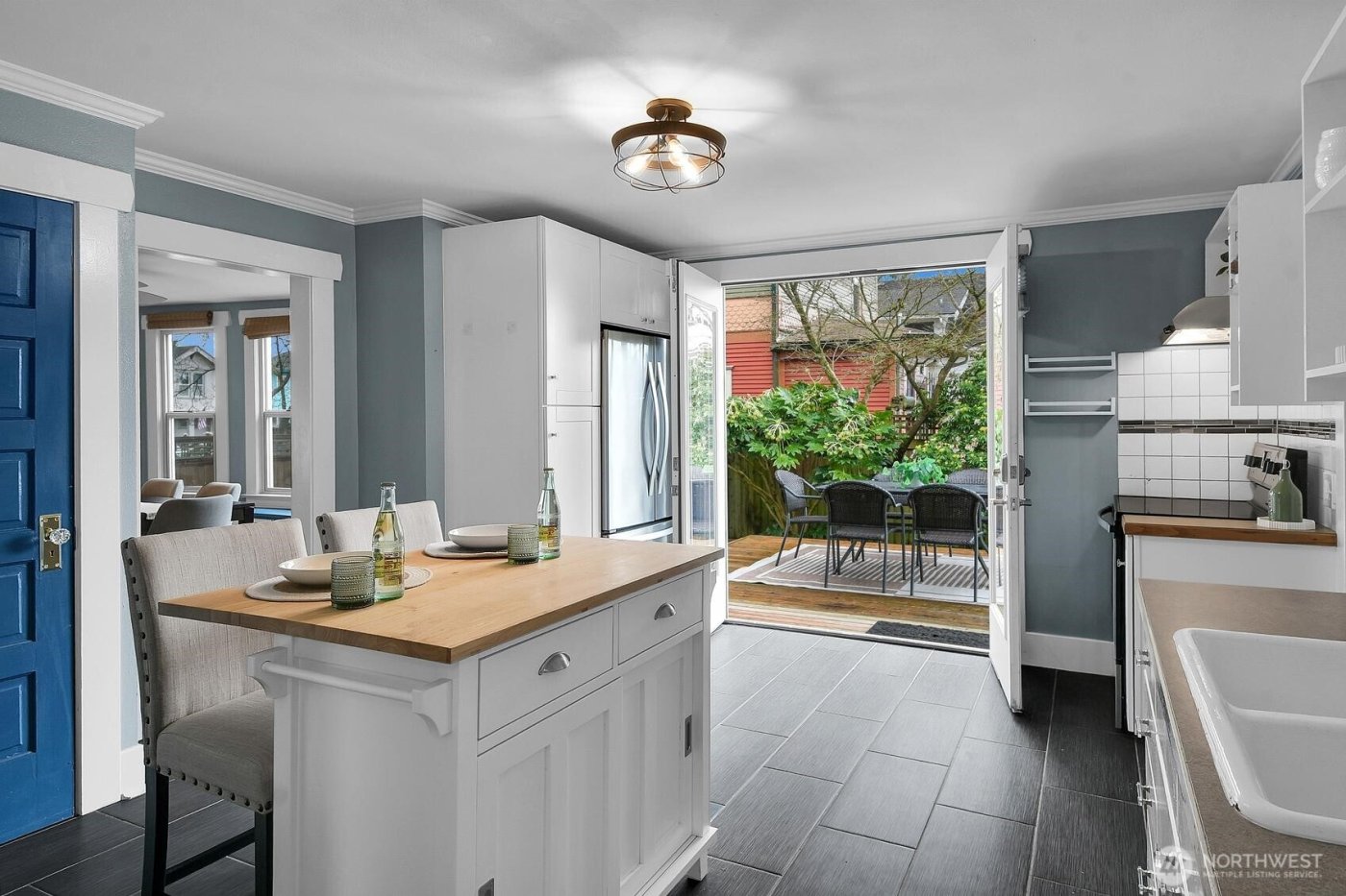 2110 Virginia Avenue , Everett, WA 98201