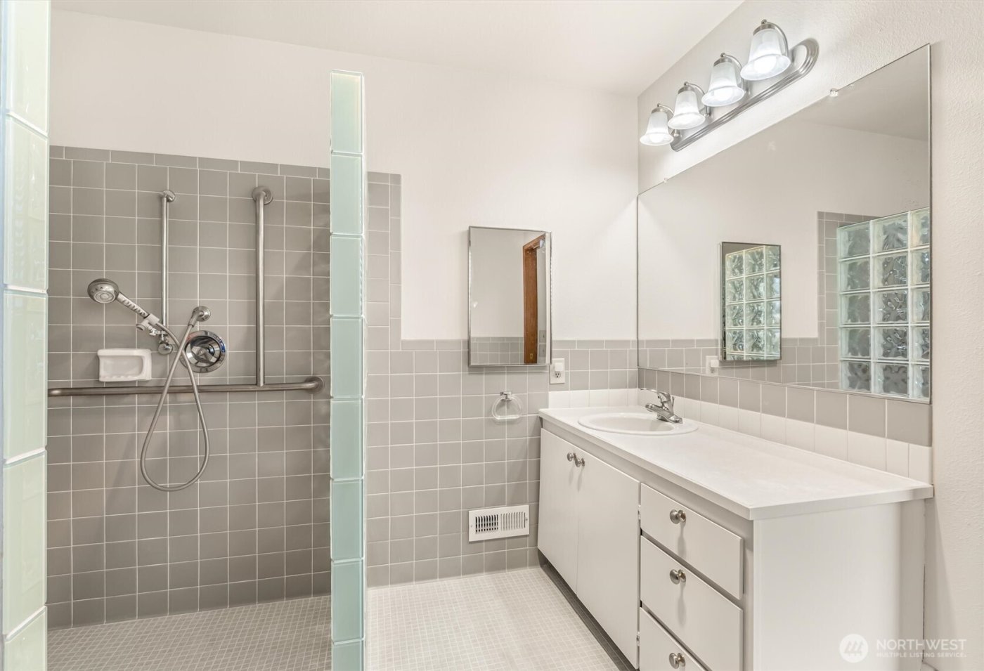 10429 Sandy Beach Drive , Lake Stevens, WA 98258