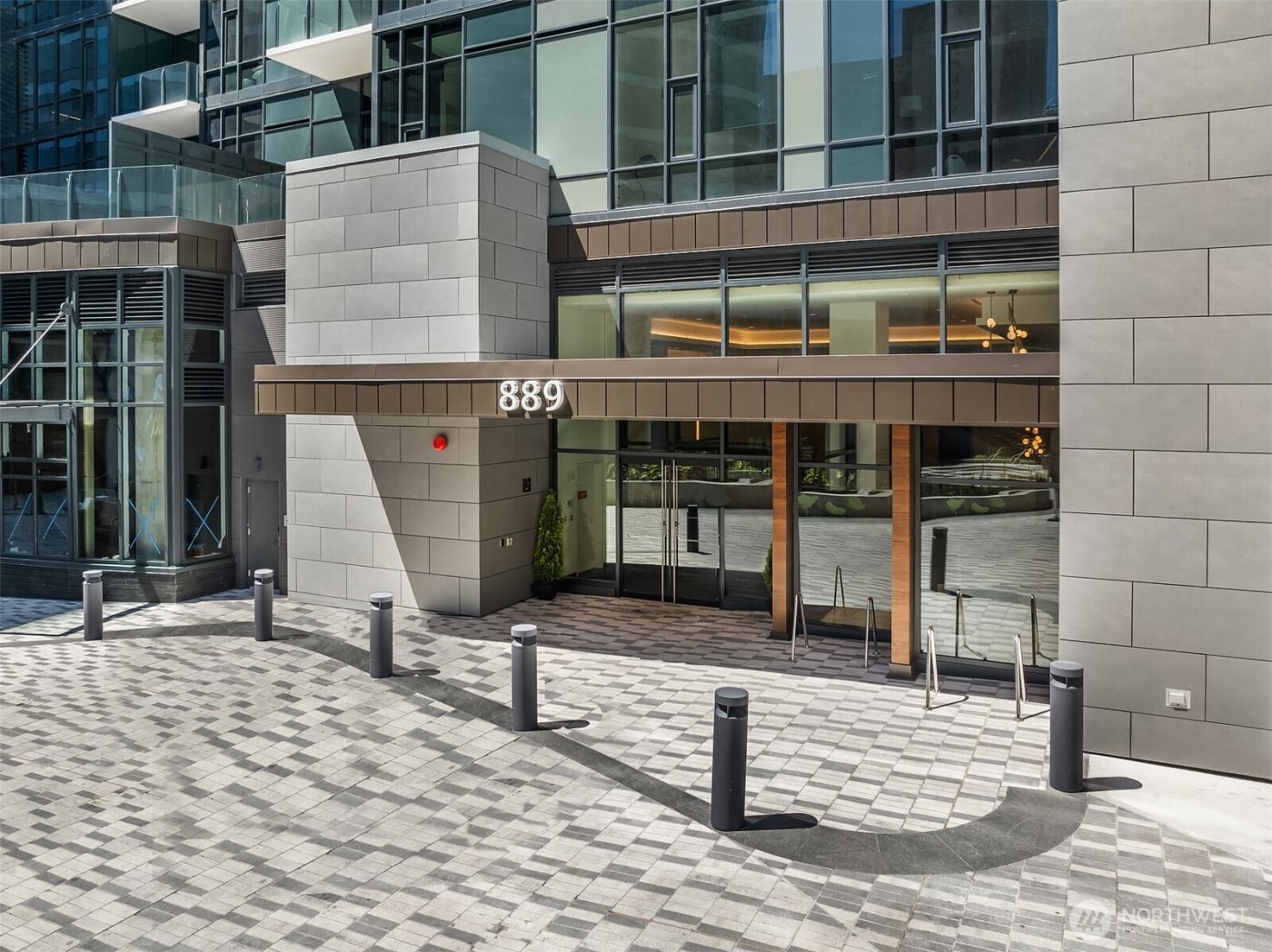 889 103rd Avenue #410, Bellevue, WA 98004