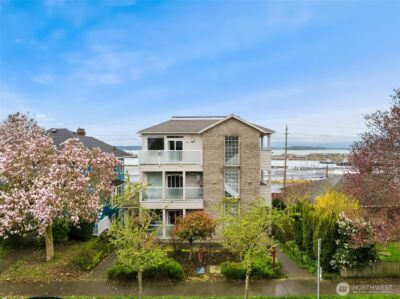 2420 Grand Avenue #303, Everett, WA 98201