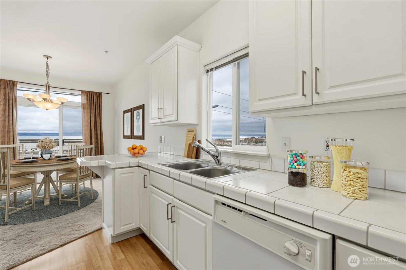 2420 Grand Avenue #303, Everett, WA 98201