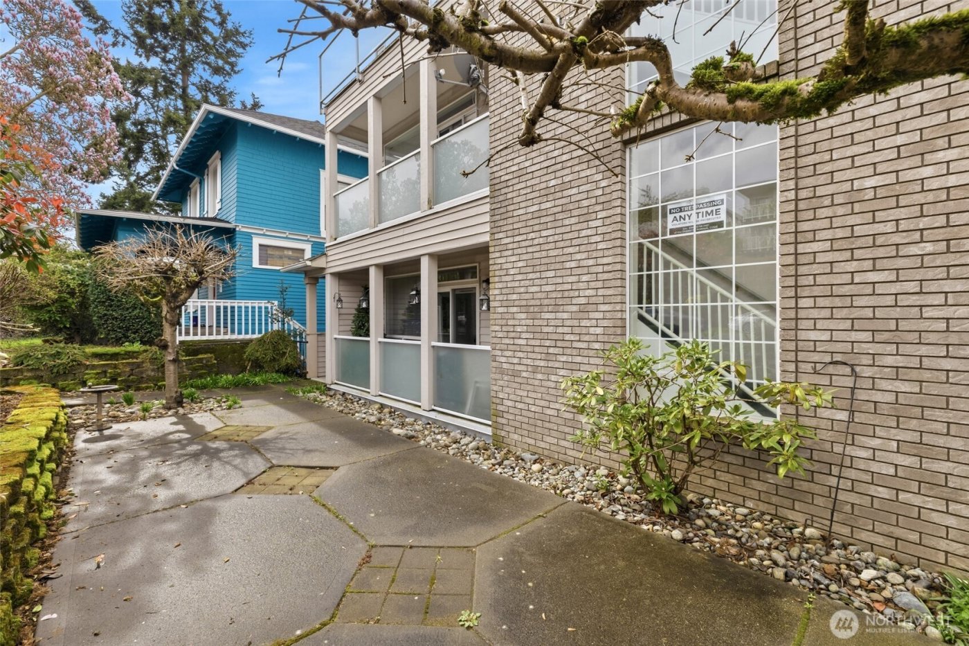2420 Grand Avenue #303, Everett, WA 98201