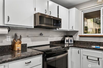 6019 Alameda Ave W, University Place, WA 98467 - Photo 11