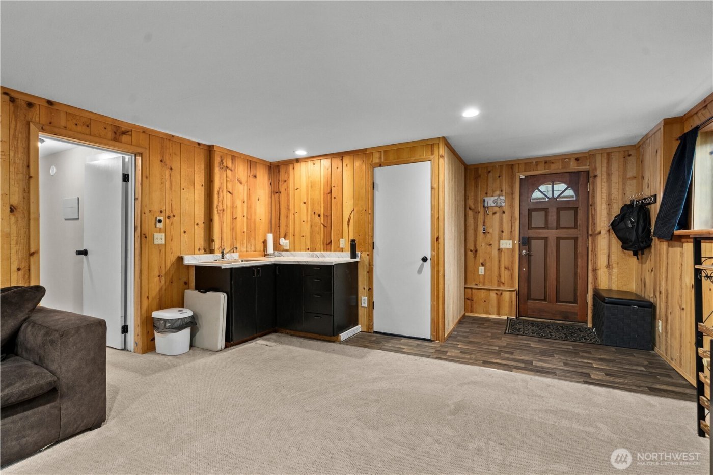 6019 Alameda Ave W, University Place, WA 98467