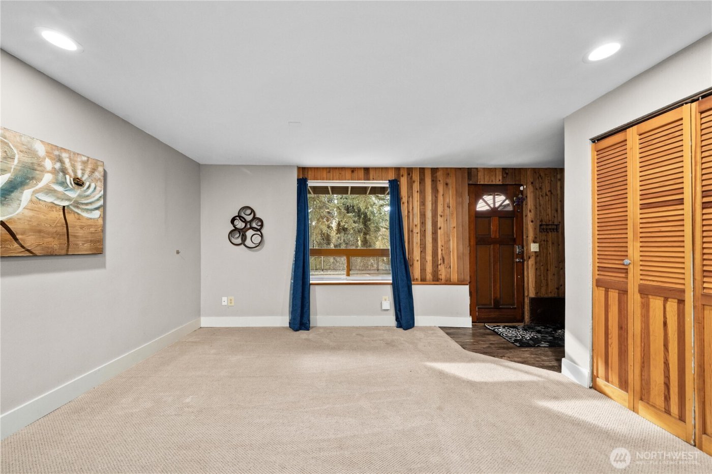 6019 Alameda Ave W, University Place, WA 98467