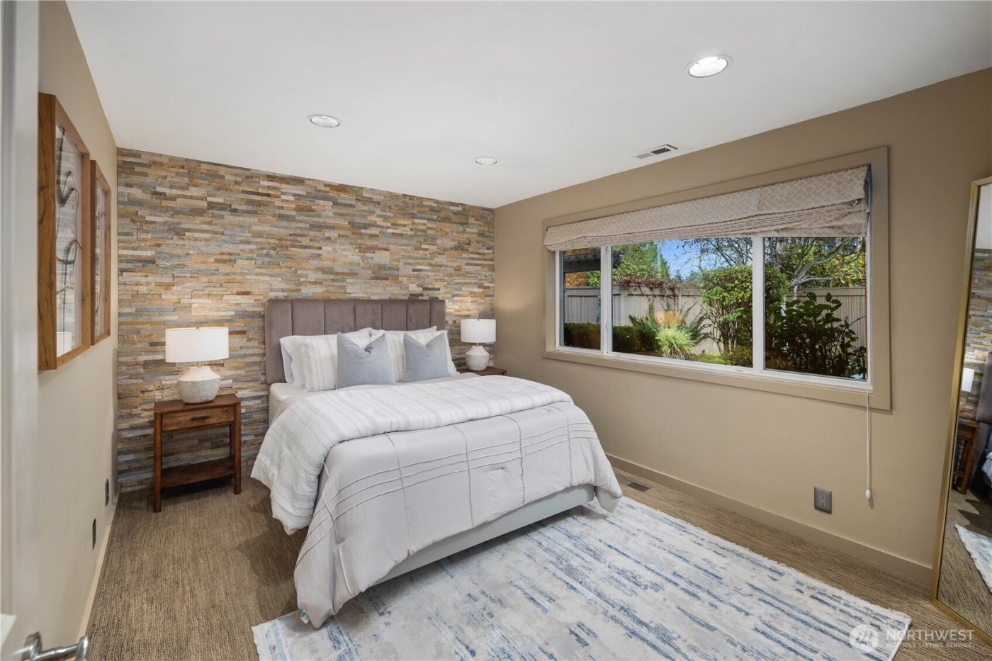 3215 78th Place NE, Medina, WA 98039