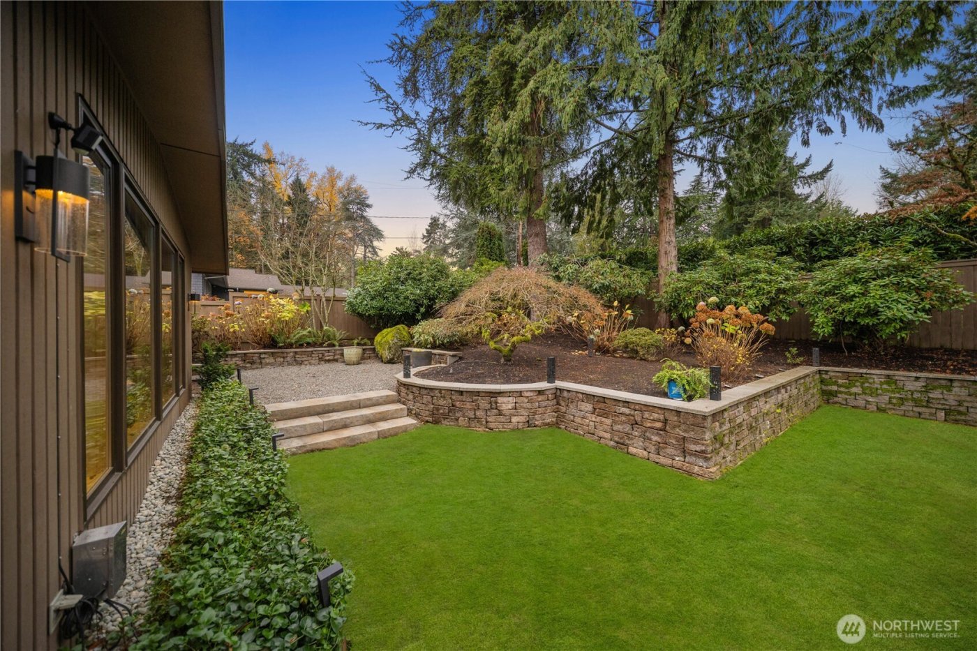 3215 78th Place NE, Medina, WA 98039