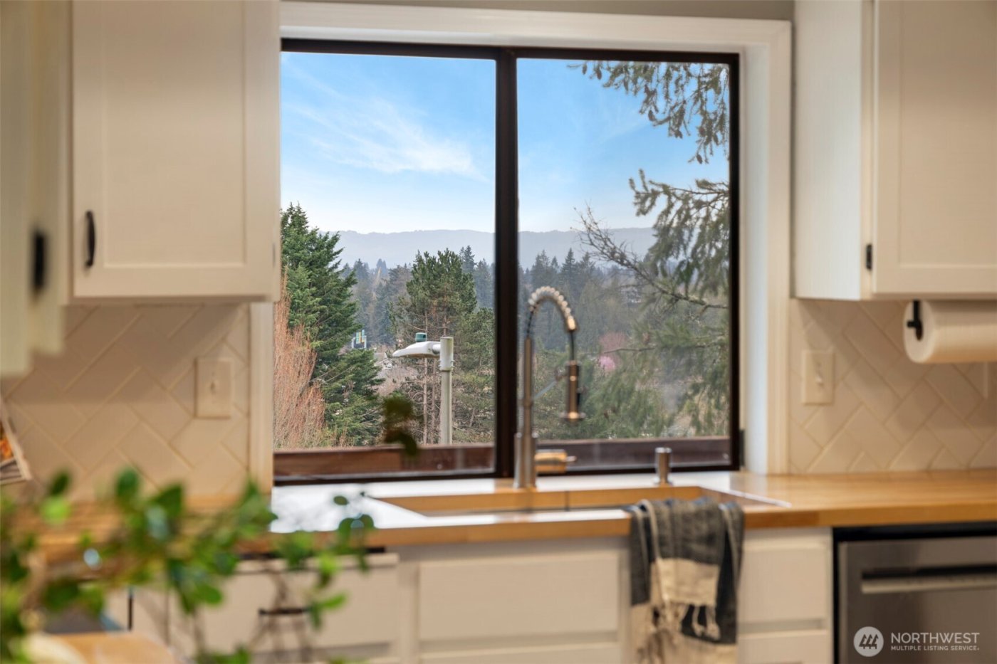 2412 NE 154th Circle , Vancouver, WA 98686