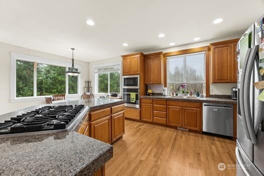 17705 92nd Ave East , Puyallup, WA 98375