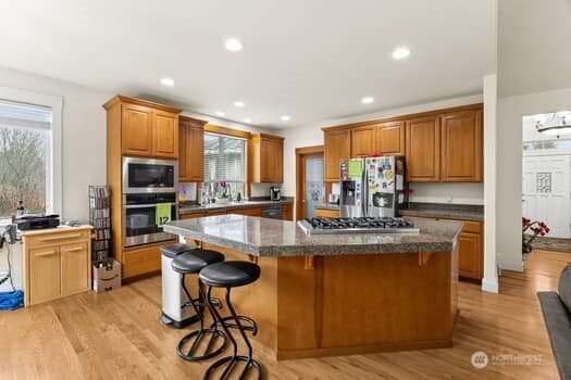 17705 92nd Ave East , Puyallup, WA 98375