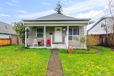6828 Yakima Avenue , Tacoma, WA 98408
